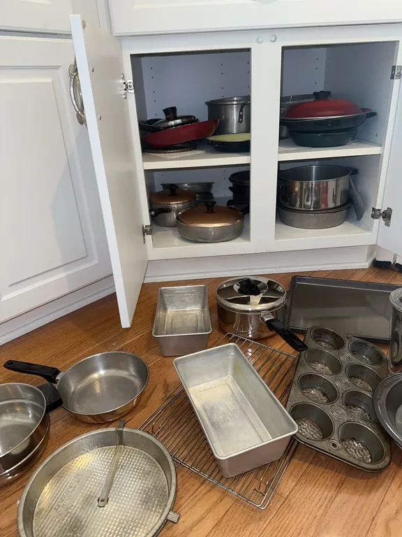 Vintage cookware and bakeware – Revere Ware, etc.
