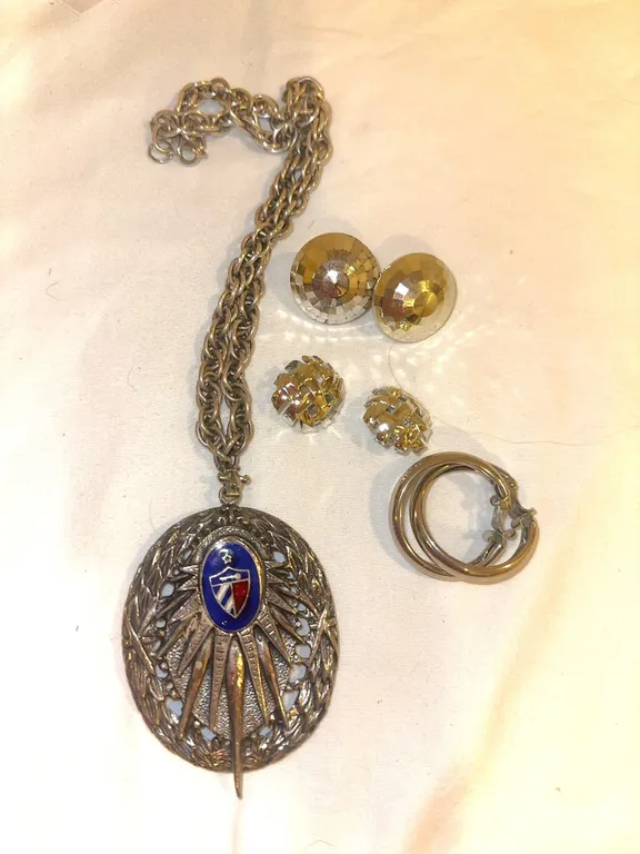 Rare family crest pendant and more