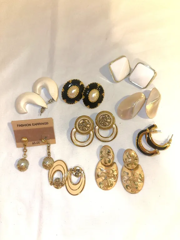 Vintage earrings – enamel, etc.