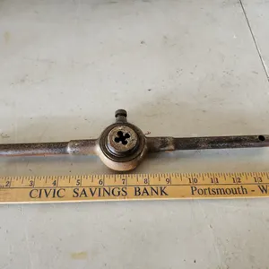 Vintage Round Die Socket Handle & Little Giant 1.25"-20 Die