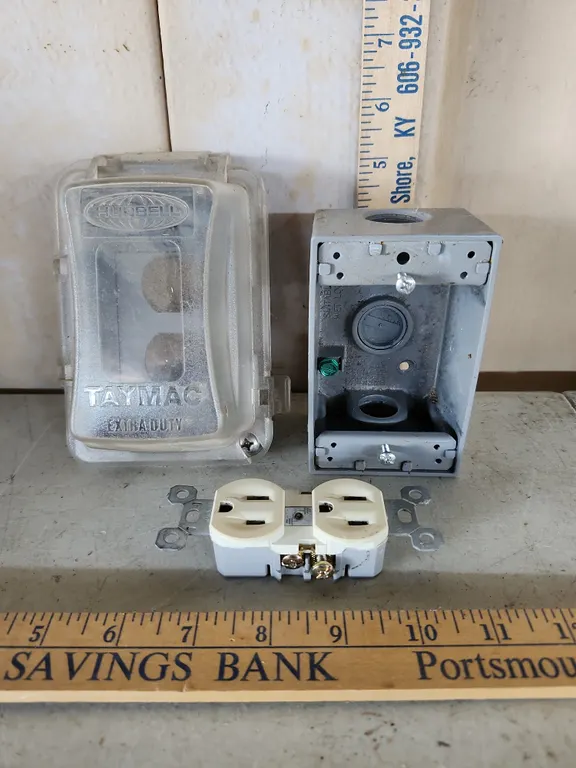 Electrical Weatherproof Box, Taymax Cover, & 15 Amp Receptacle