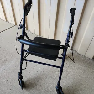 Collapsible Walker W/Seat & Storage