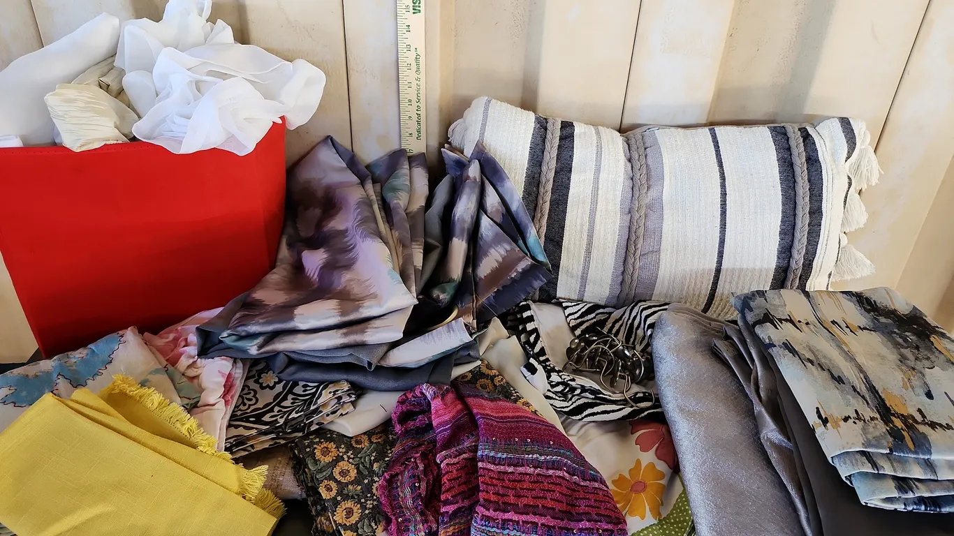 Shower Curtain, Table Runners, Accent Pillow, Curtains