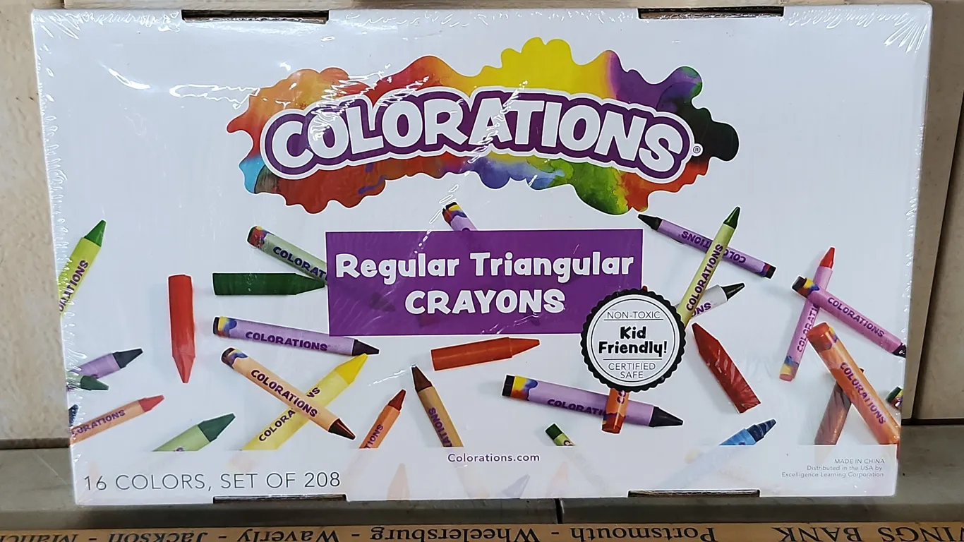 New Colorations Regular Triangular Crayons 16 Colors Set Of 208