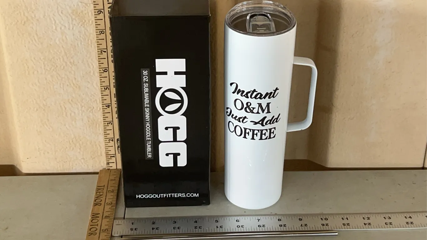 New Hogg 30oz Subliminal Skinny Hoggdle Tumbler Cup W/2 Metal Straws