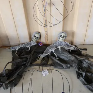 3 Hanging Skeletons & 2 Wire Pumpkin Frames