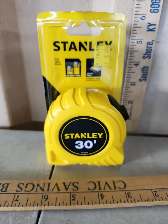 New Stanley 30' Tape Measure