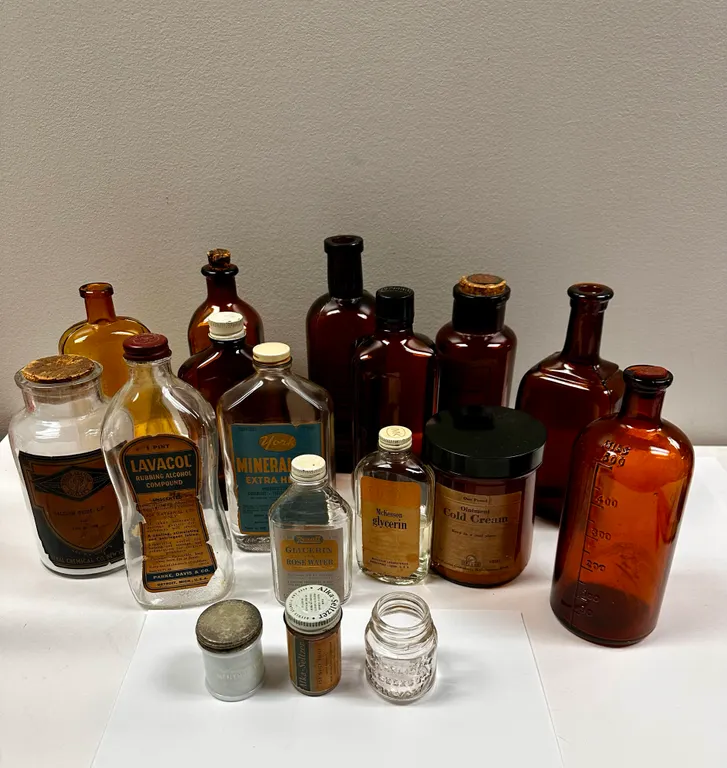 Grouping of Vintage Apotecary/Medicine Bottles