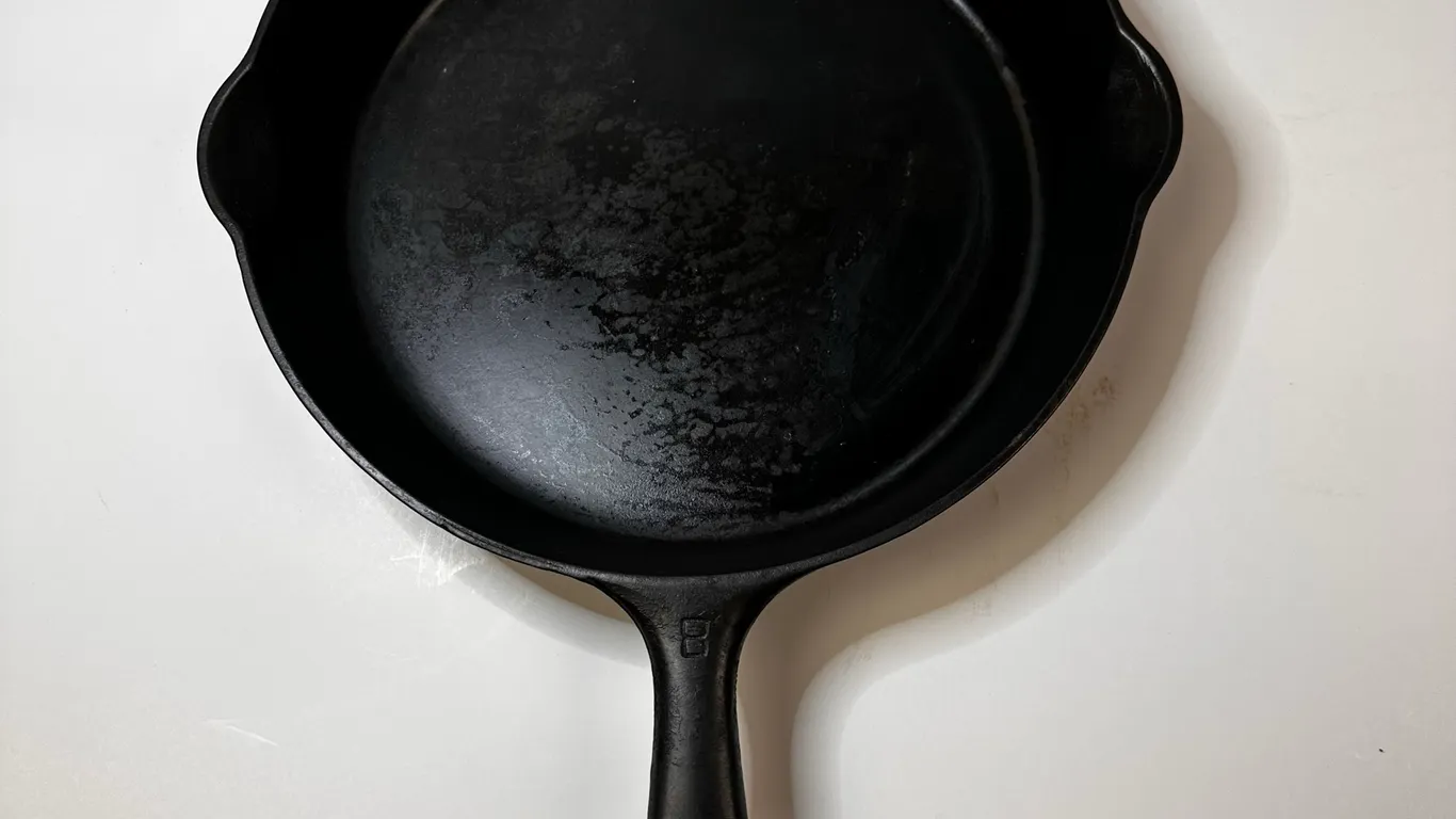 Griswold No. 8 Cast Iron Skillet