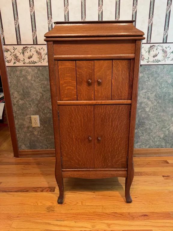 Columbia Grafanola Phonograph