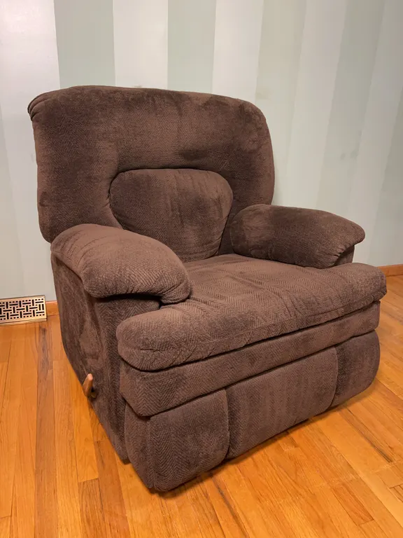 Overstuffed Rocker Recliner