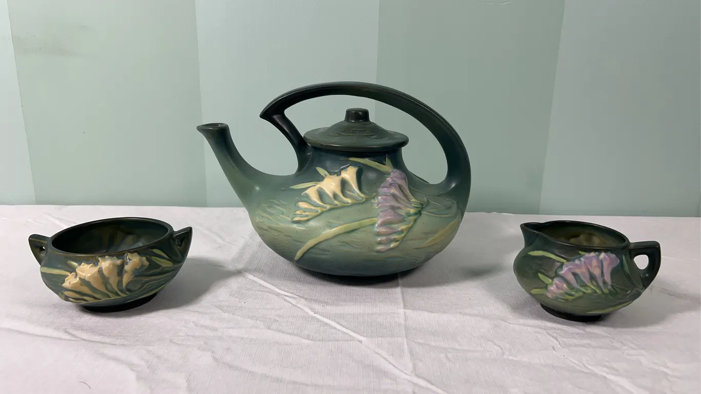 Roseville Pottery Green Freesia Tea Set