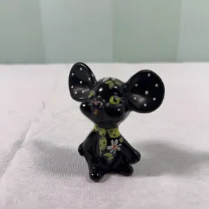 Fenton Hand Painted Mouse