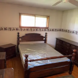 5pc. Open Hearth Bedroom Suit