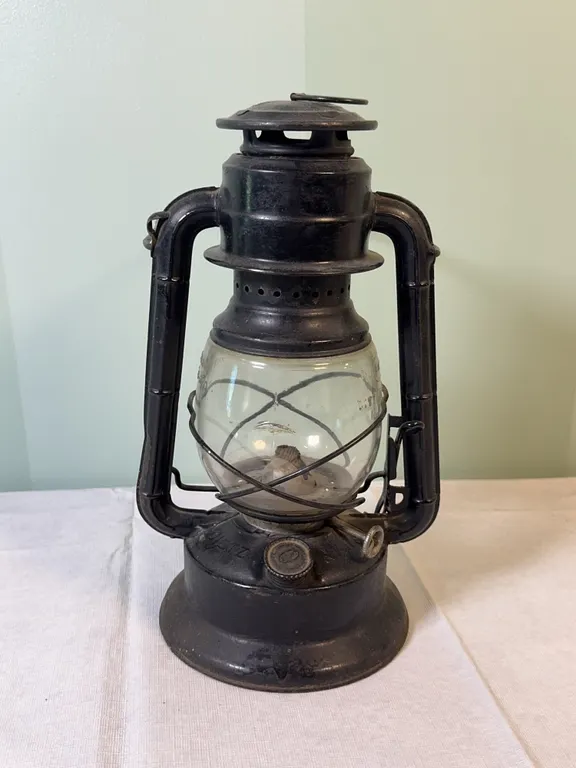 Dietz Barn Lantern