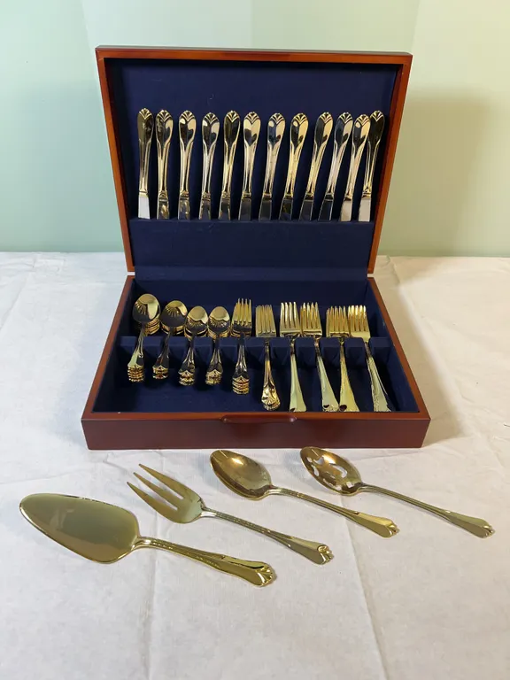 Hampton Silversmiths Stainless Flatware