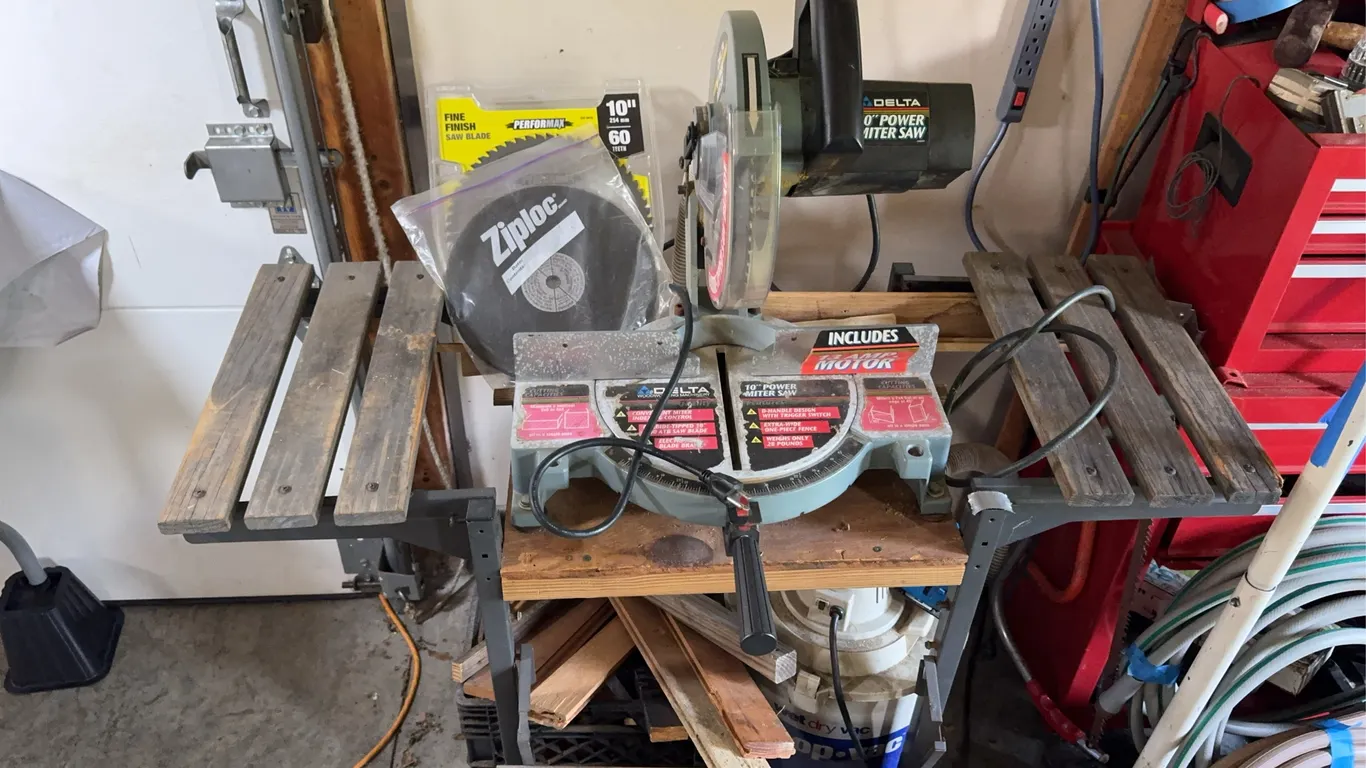 Delta 10” Power Miter Saw