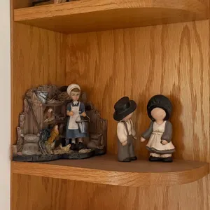 Assorted Decorative Figurines – Noah’s Ark, Amish & Ohio State