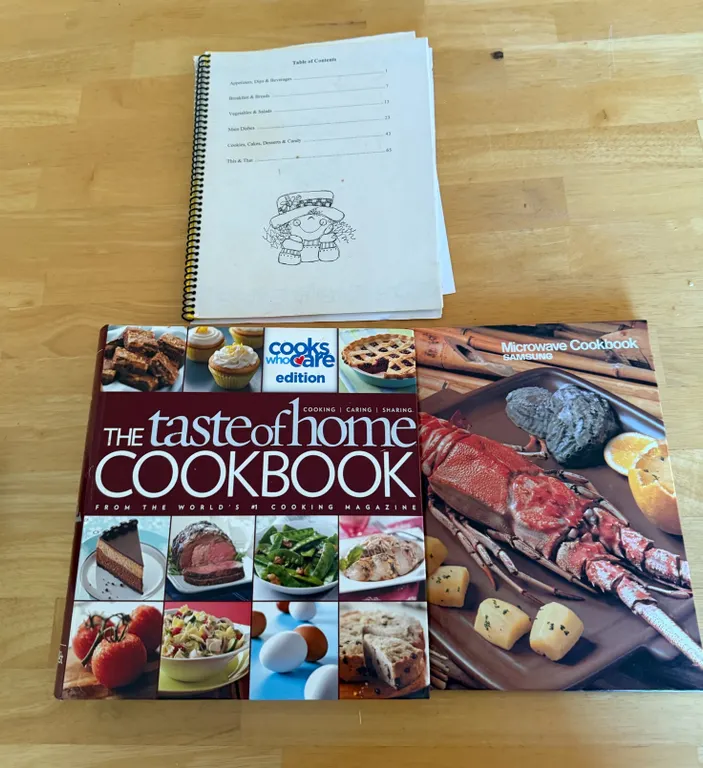 Vintage / Retro Cookbook Lot — 3 Pieces
