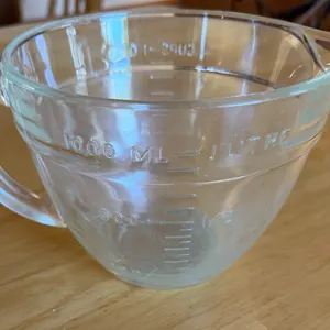 Vintage Anchor Hocking 4-Cup Glass Measuring Cup – 1 Quart / 32 oz / 1 Liter