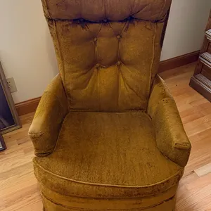 Vintage Mustard Gold Tufted High-Back Lounge Chair – Retro Accent Chair