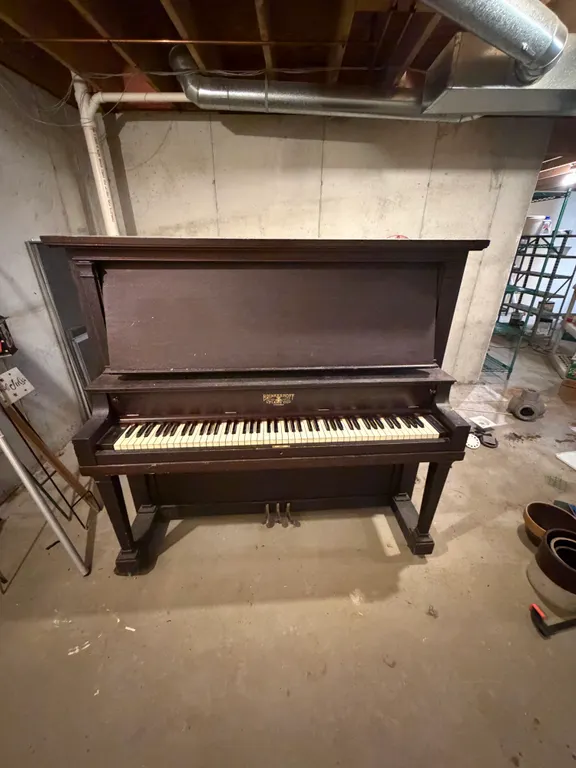 Brinkerhoff Piano Co. Chicago Upright Piano