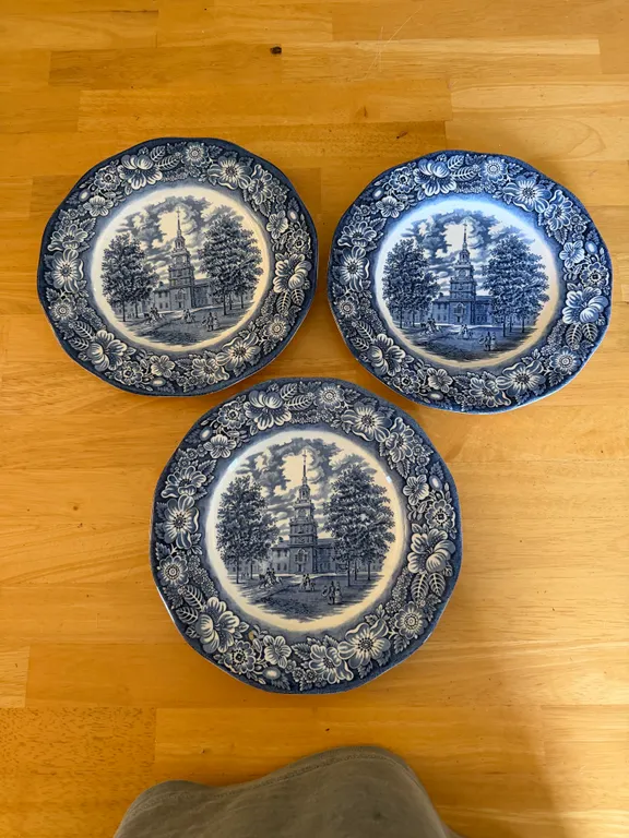 Set of 3 Liberty Blue Independence Hall Dinner Plates