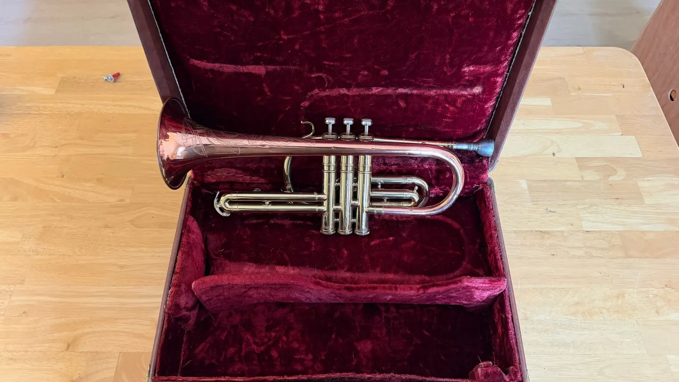 Vintage Conn Cornet Brass Instrument w/ Mouthpiece & Hard Case