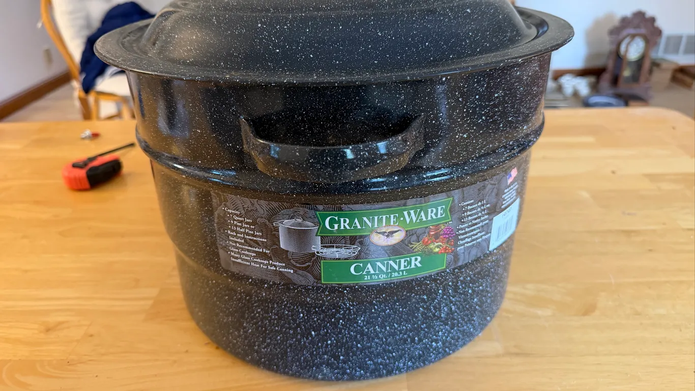 Granite Ware 21.5 Qt Canner Enamel Stock Pot w/ Lid & Rack