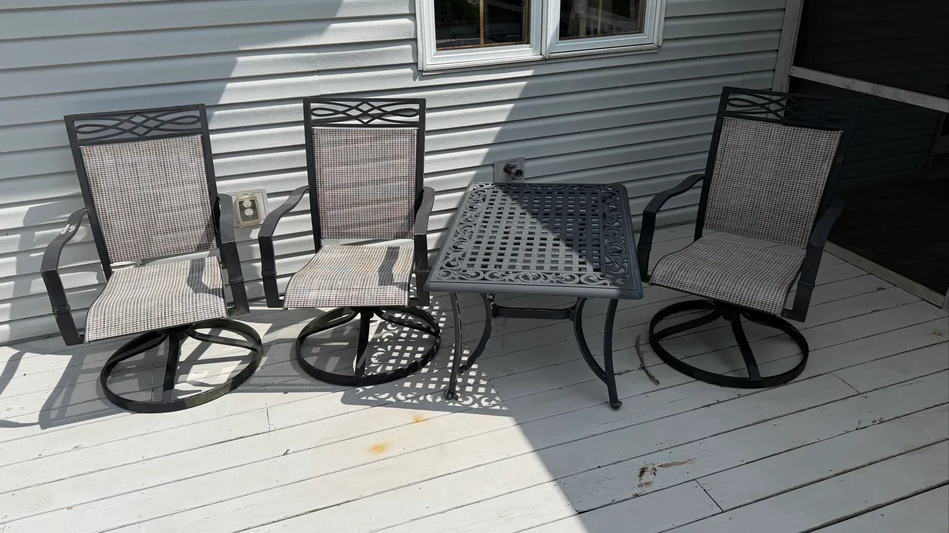 3-Piece Metal Patio Set – 3 Swivel Chairs & Square Table