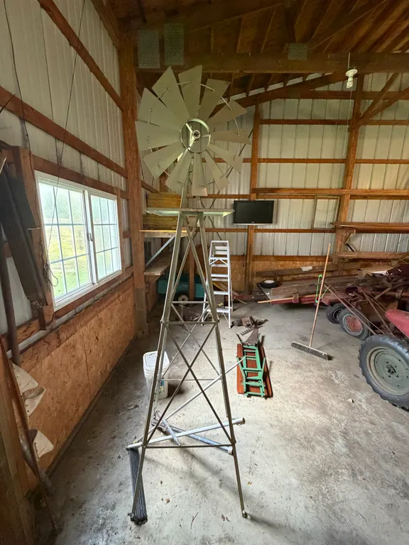 Vintage Farm Windmill Tower & Blade Assembly