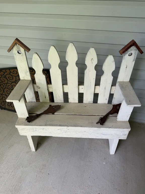 Rustic White Wooden Garden Bench with Birdhouse Accents