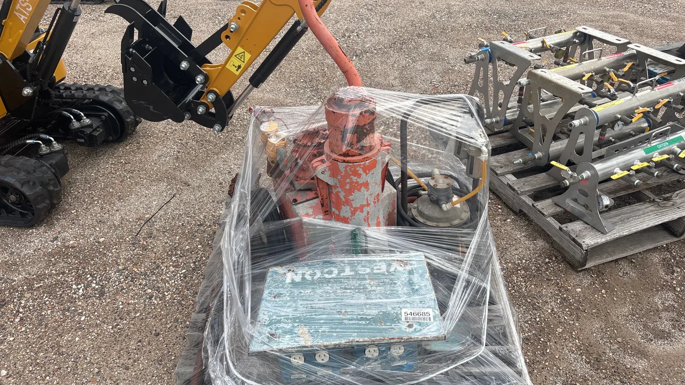 PNEUMATIC PUMP & A GFI OUTLET BOX