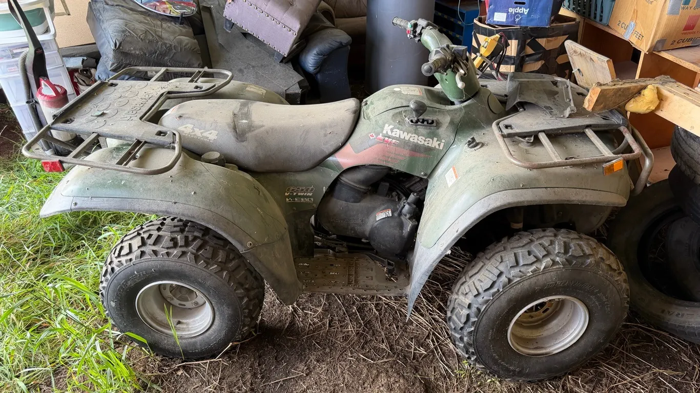Kawasakii KVF 650 V-Twin 4x4 Quad, Needs Head Gasket