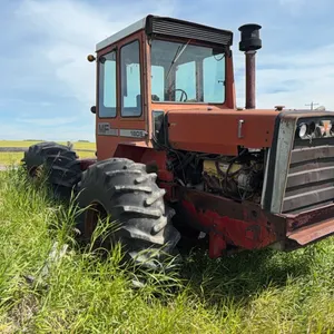 Massey Ferguson 1805 4wd Tractor w/ Front End Loader & Bucket, Requires Motor Work, * Cat generator in future lot was purchased for engine replacement