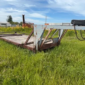 20’ 5th Wheel Trailer, Twin Axle, Needs suspension repair