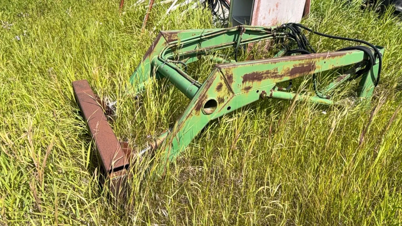 Front End Loader w/ Bale Forks