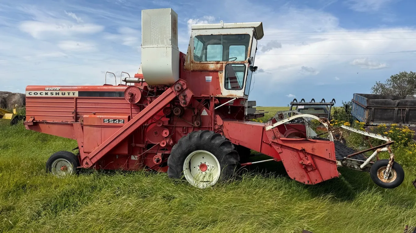 White 5542 Combine