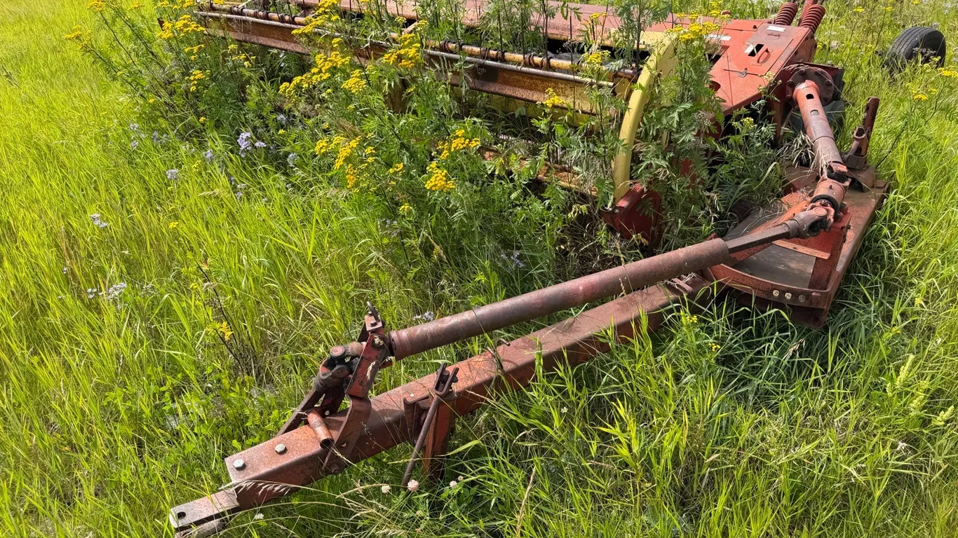 New Holland 495 Haybine, Not Operational, Believed to be broken wobble box