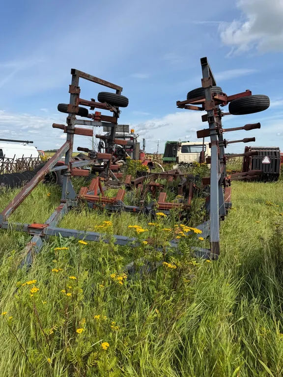 Flexicoil Chisel Plow & Implement Tow Bar
