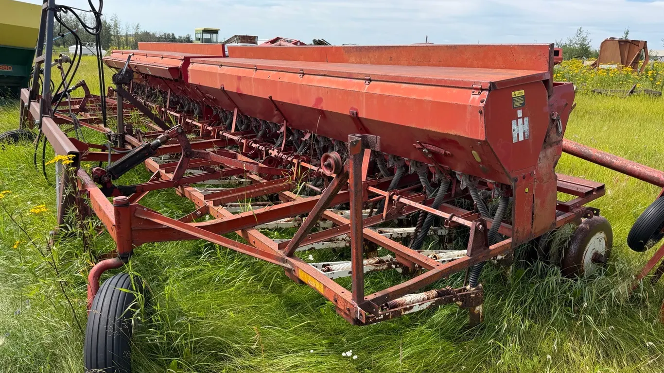 28’ International 150 Press Drill w/ Steel Packers & Drill Mover, Partial Grass