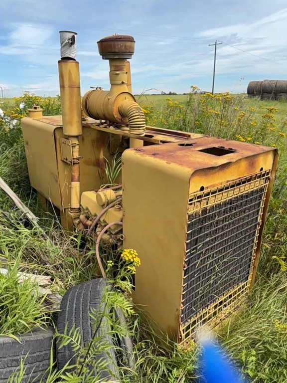 Cat Genset w Caterpillar V8 (Purchased to use for Massey 1805 4wd)