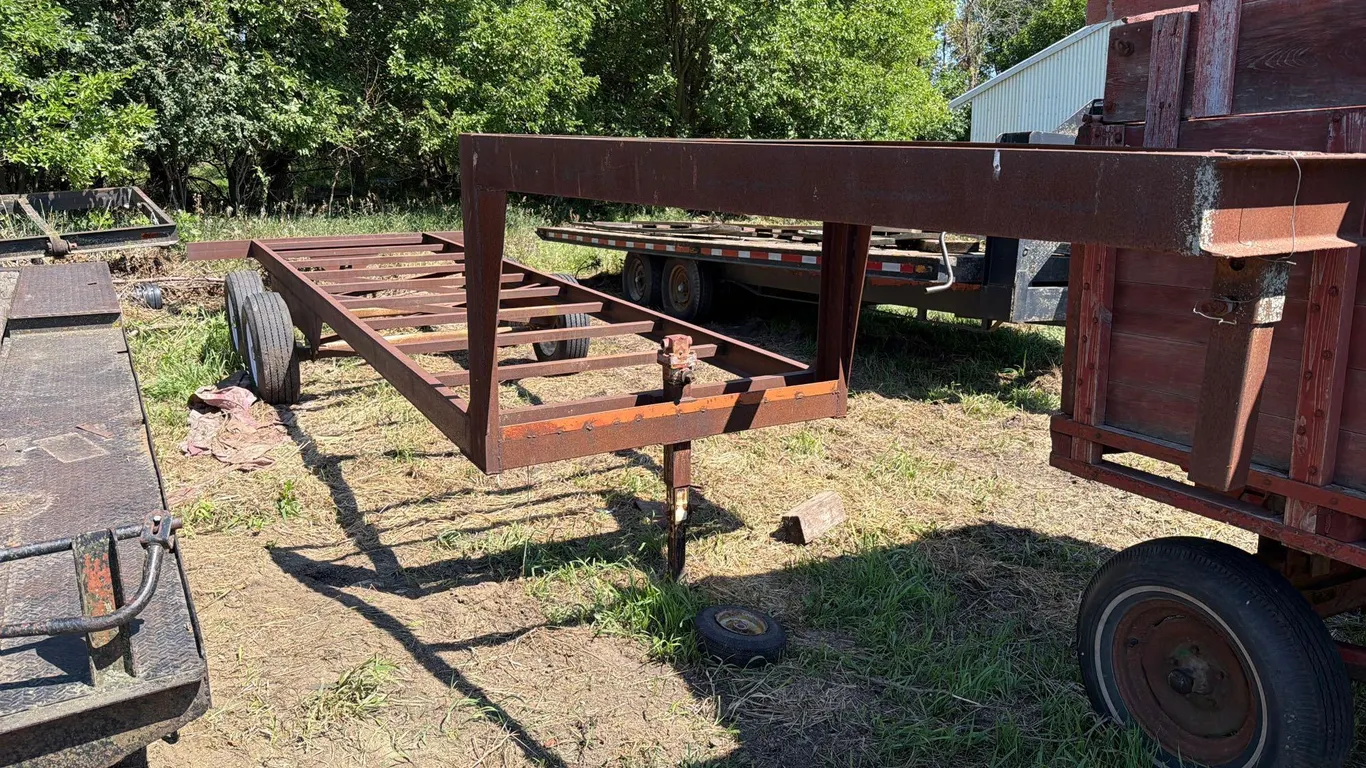 5ft x 20ft Homemade Gooseneck Bale Wagon