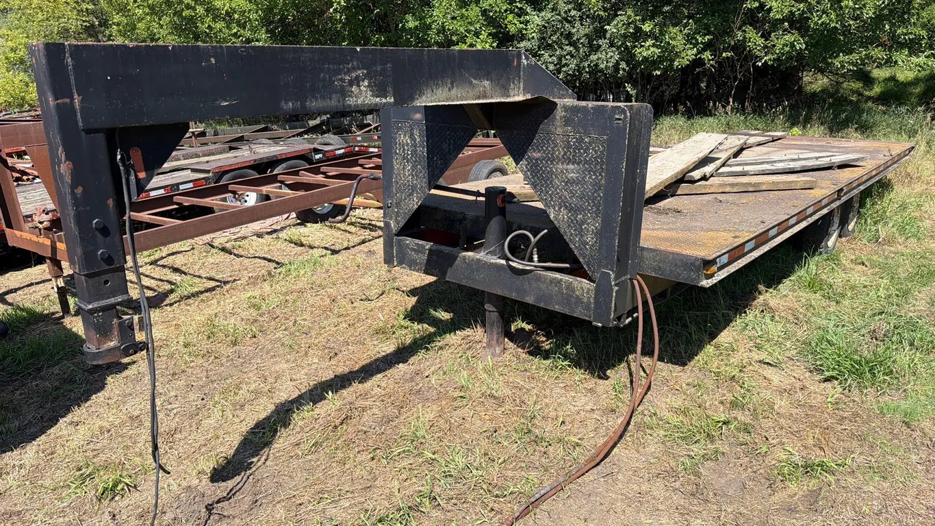 Homemade 8ft x 24ft Gooseneck Flatbed Trailer