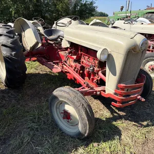 Ford 800 Tractor
