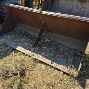 Skidloader 72” Quick Tach Bucket