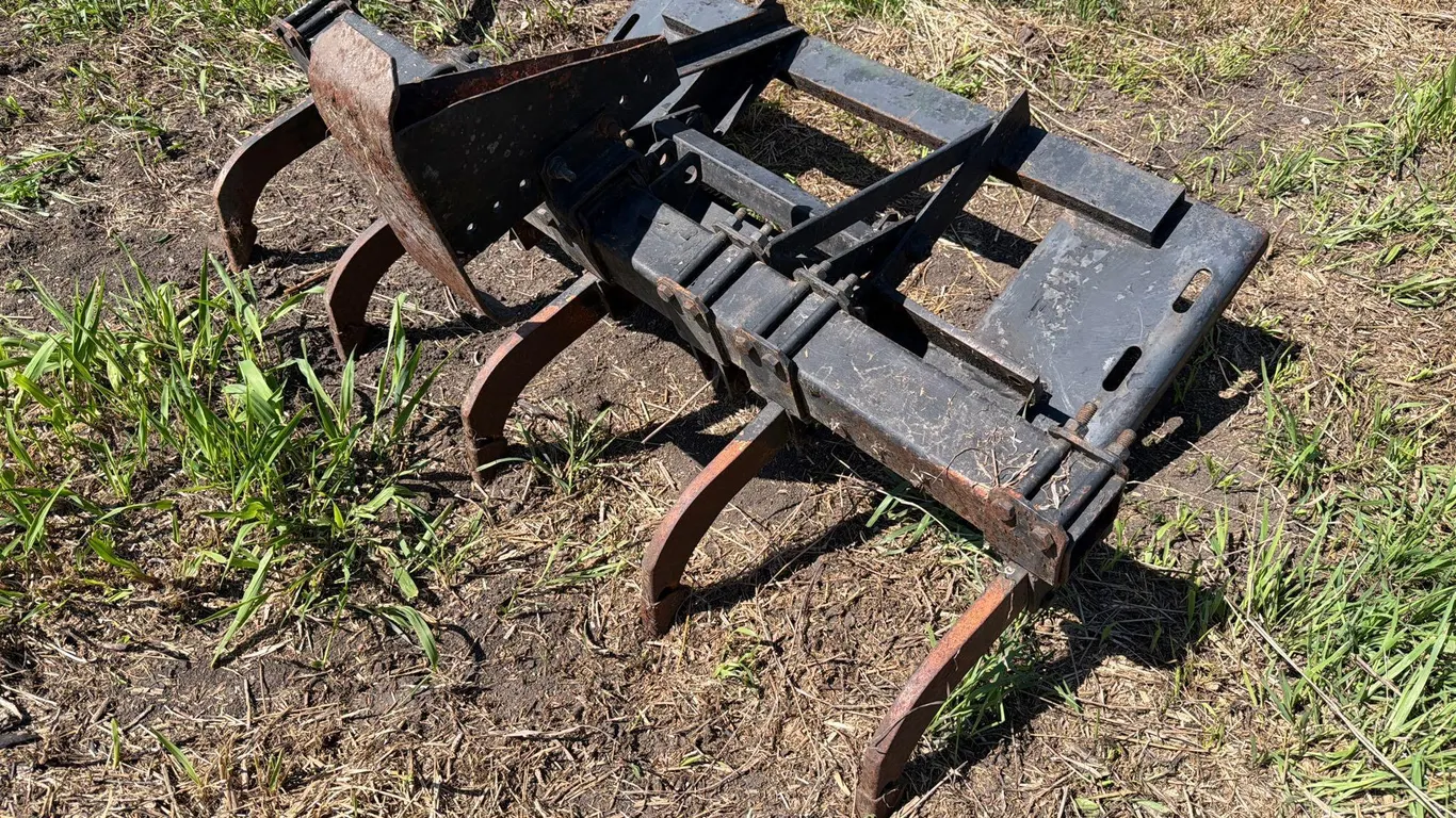 Skidloader 4ft Wide Cultivator