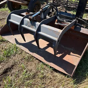 Skidloader 70” Grappler Bucket