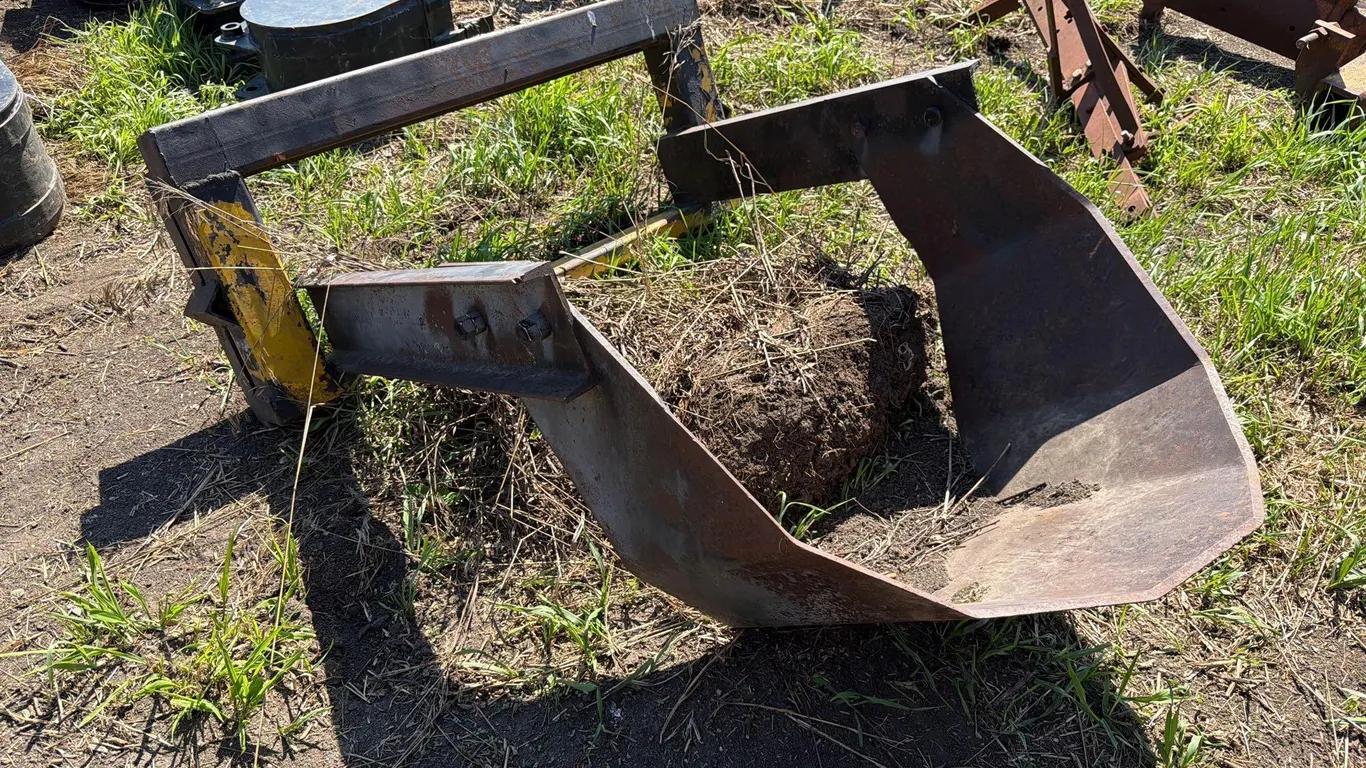 Skidloader Quick Tach Tree Spade
