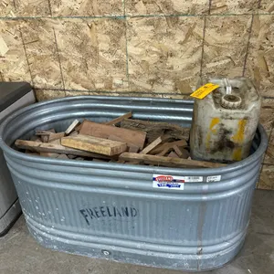 Freeland Galvanized Oval Stock Tank with Scrap Wood